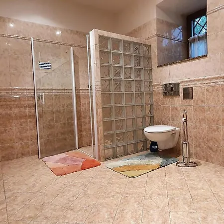 Usedlost Nouzov - Zámecký Apartmán Na Samotě Zasmuky