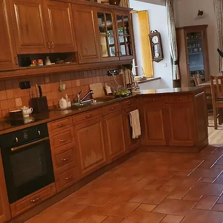 Usedlost Nouzov - Zámecký Apartmán Na Samotě * Zasmuky