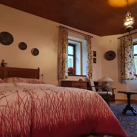 Apartmán Usedlost Nouzov - Zámecký Apartmán Na Samotě