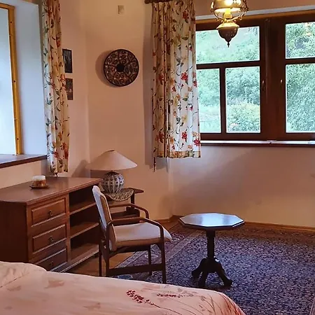 Apartmán Usedlost Nouzov - Zámecký Apartmán Na Samotě *