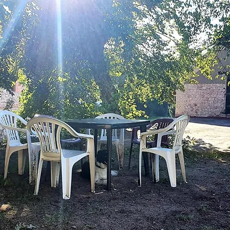 Usedlost Nouzov - Zámecký Apartmán Na Samotě Apartmán